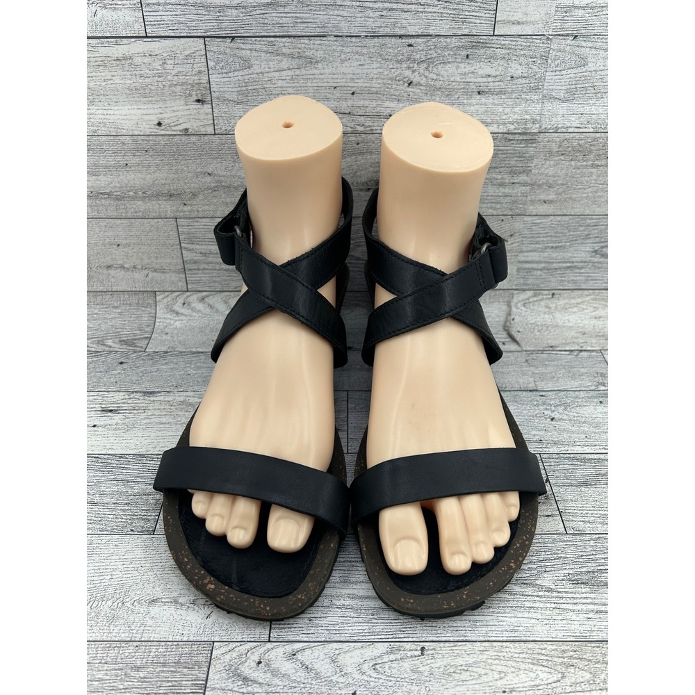 Teva Ysidro Universal Black Leather Wedge Sandals 1007732 Women Sz 8